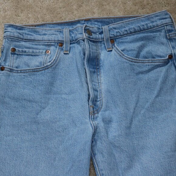 Levis Women's Skinny Jeans - Picture 3 of 6